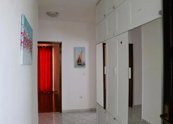 Nedo With Sea View Apartmán